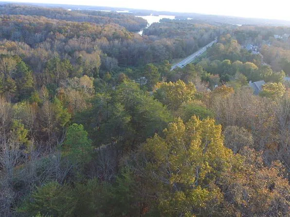 3529 Lake Ridge Dr, Gainesville, GA 30506