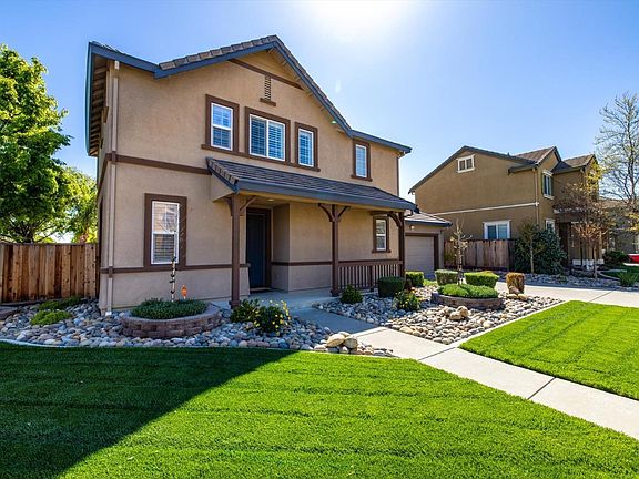 4th image of 2090 Newcastle Drive