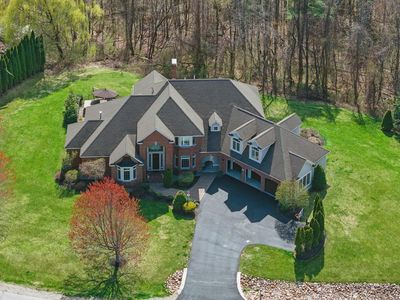 7 Champagne Terrace, Bedford, NH, 03110