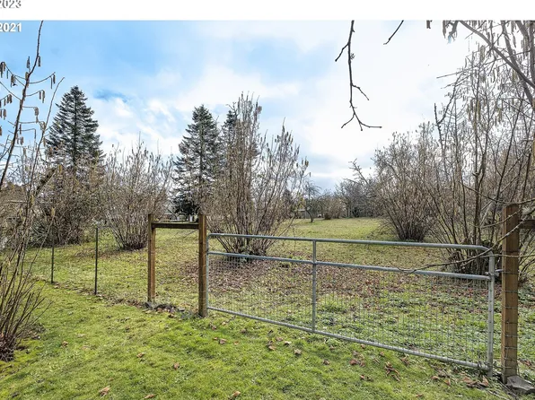2510 Mills Ln, Forest Grove, OR 97116