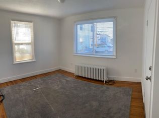 997 York Ave FLOOR 1, Pawtucket, RI 02861