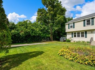 9 Webster St, Douglas, MA 01516