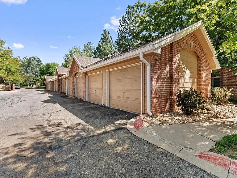 1671 W Canal Cir #212 — Photo 23