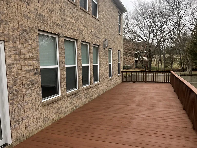 93 Berry Hill Dr — Photo 5