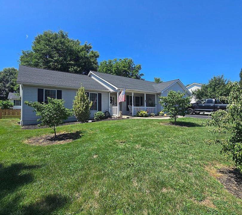 1st image of 84 Oriole Ln