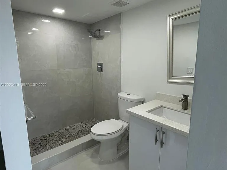 9460 Tangerine Pl #404 — Photo 8