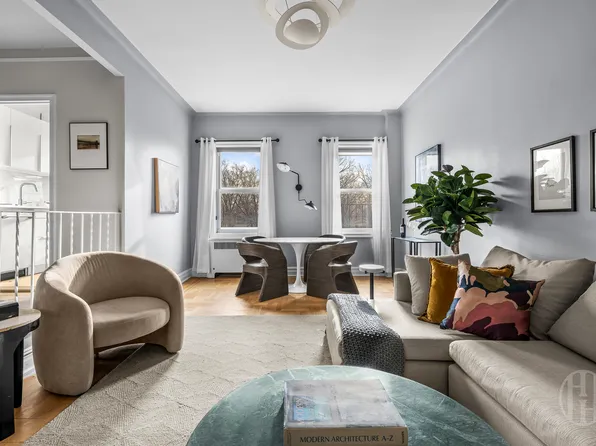 55 Eastern Parkway image 1 of 8