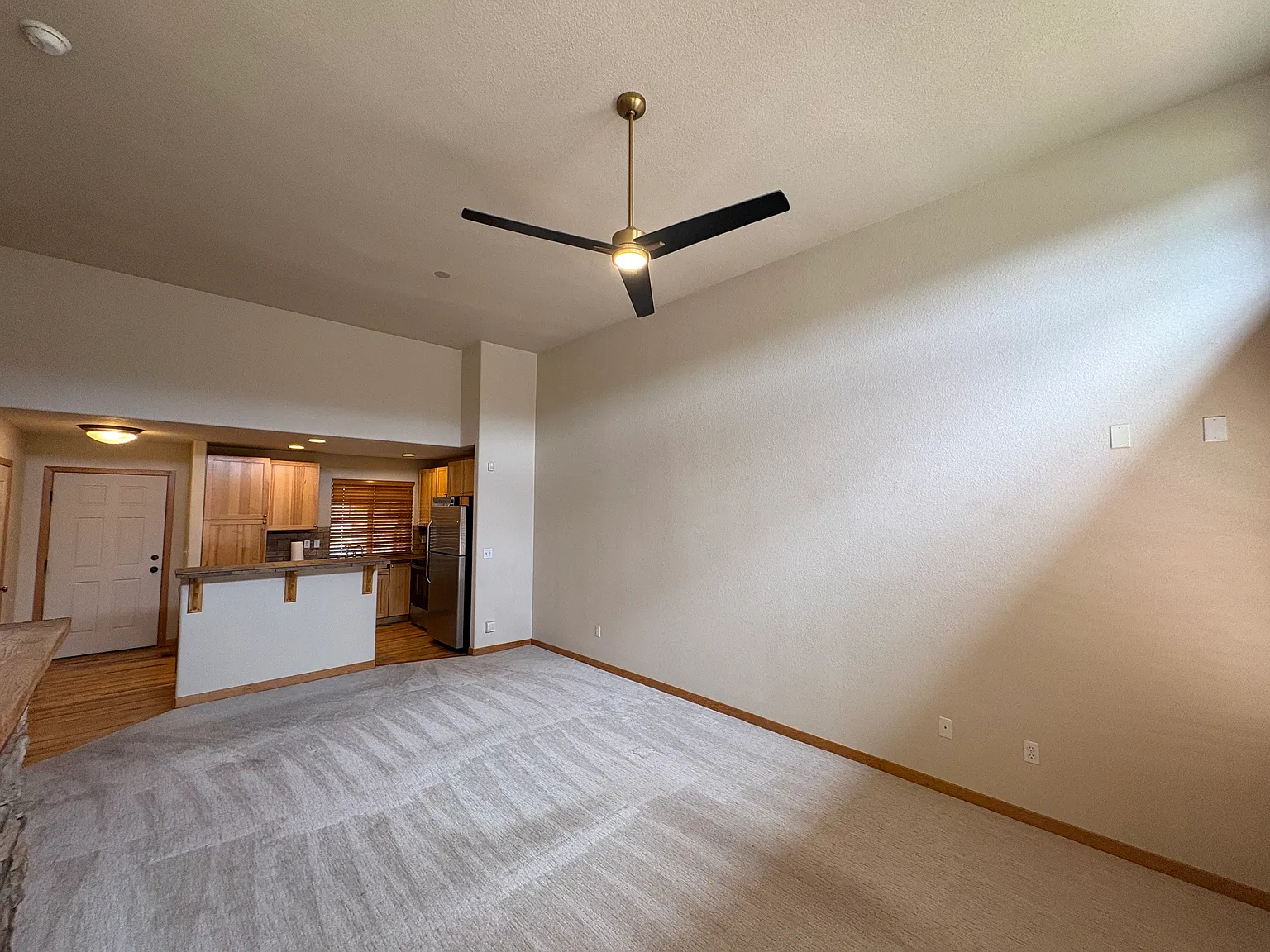 1110 Rendezvous Rd — Photo 3