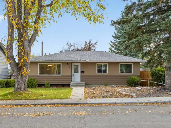 48 Selkirk Dr SW, Calgary, AB T2W 0M2