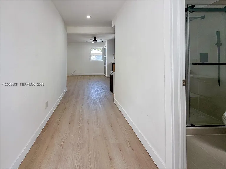 313 SW 1st St #1 — Photo 6