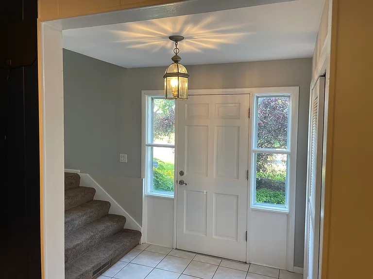 FOYER_06252024