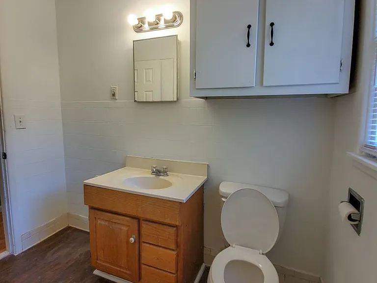 519 E Anna St — Photo 15