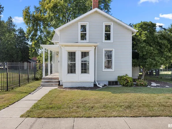 207 N 2nd Ave, Morton, IL 61550