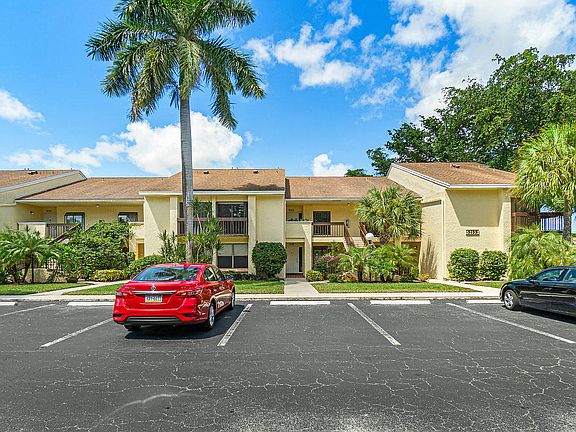 2nd image of 5153 Oak Hill Ln APT 525