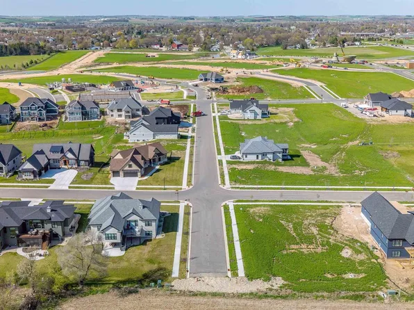 1624 Schreiner Lane #137, Waunakee, WI 53597