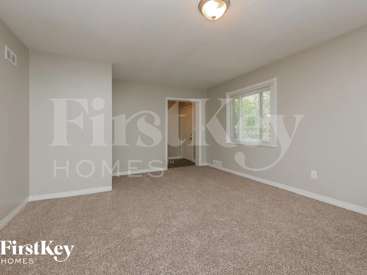 3 bed, 3.5 bath, 1656 sqft, $2,390 — Photo 3