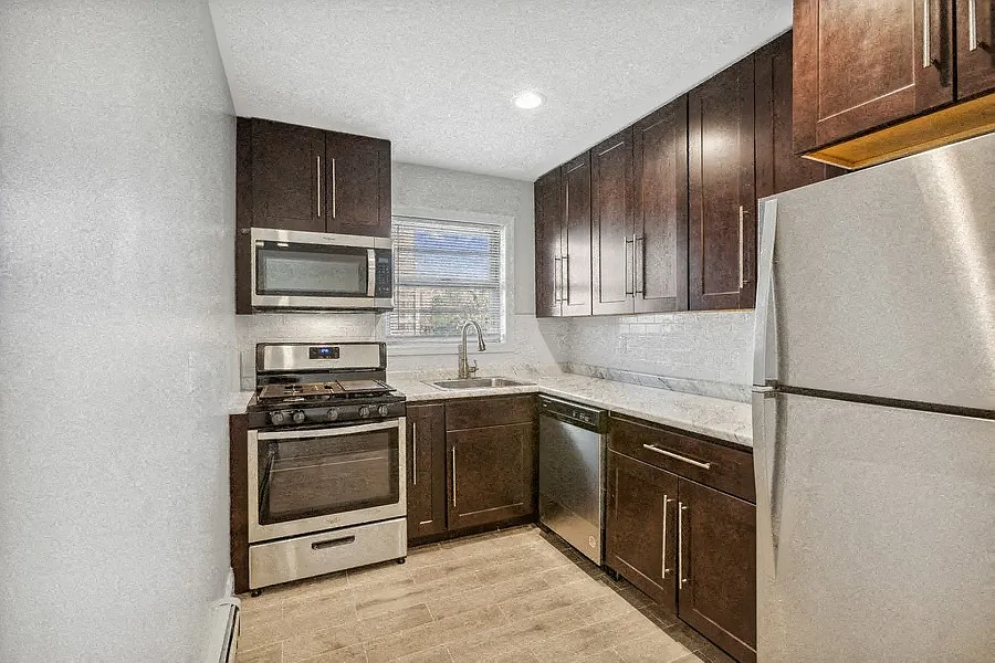 314 Oakwood Ave Apartments