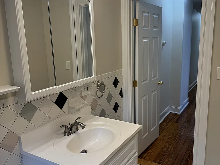 7 Whitwell Ave #1 — Photo 22