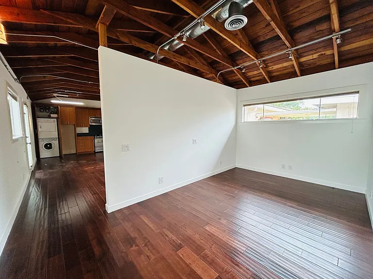 4137 Lafayette Pl — Photo 11