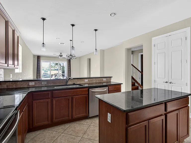 9202 Wrangler Dr — Photo 18