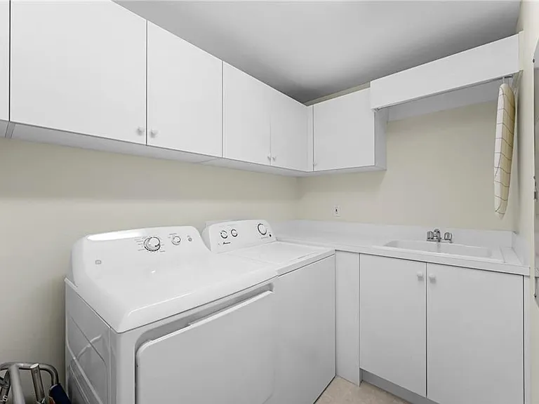 2728 Tiburon Blvd E #A-204 — Photo 15