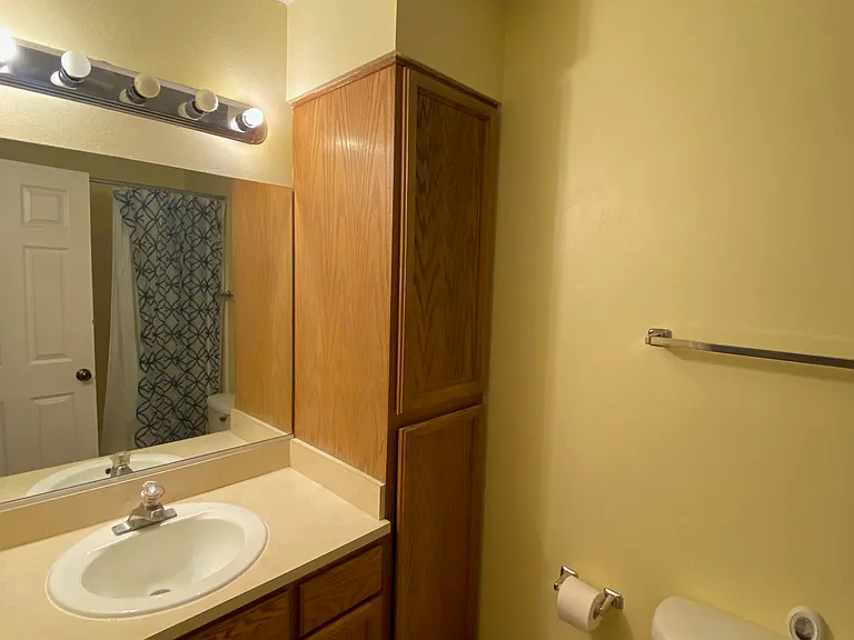 284 E 600 N #3 — Photo 10
