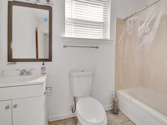 5th image of 3018 Dryades St