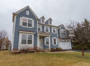 3046 Settlers Pkwy, Elgin, IL 60124