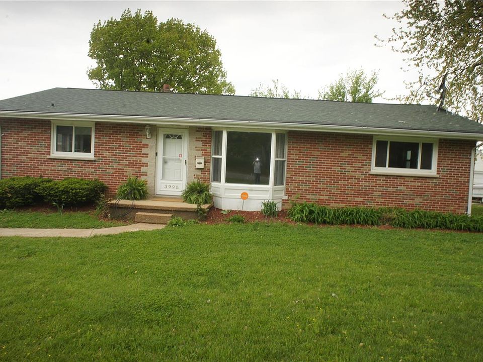 1st image of 3995 Wright Ave