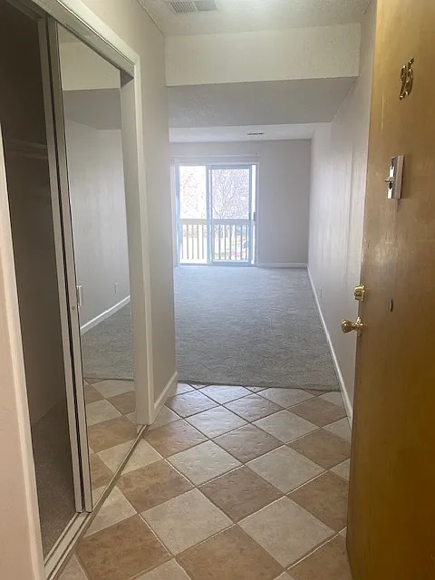 Cottonwood Dr, Louisville — Photo 3