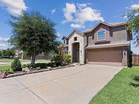 3rd image of 11723 Giovanni Ln