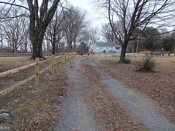 3rd image of 12701 Lewisdale Rd