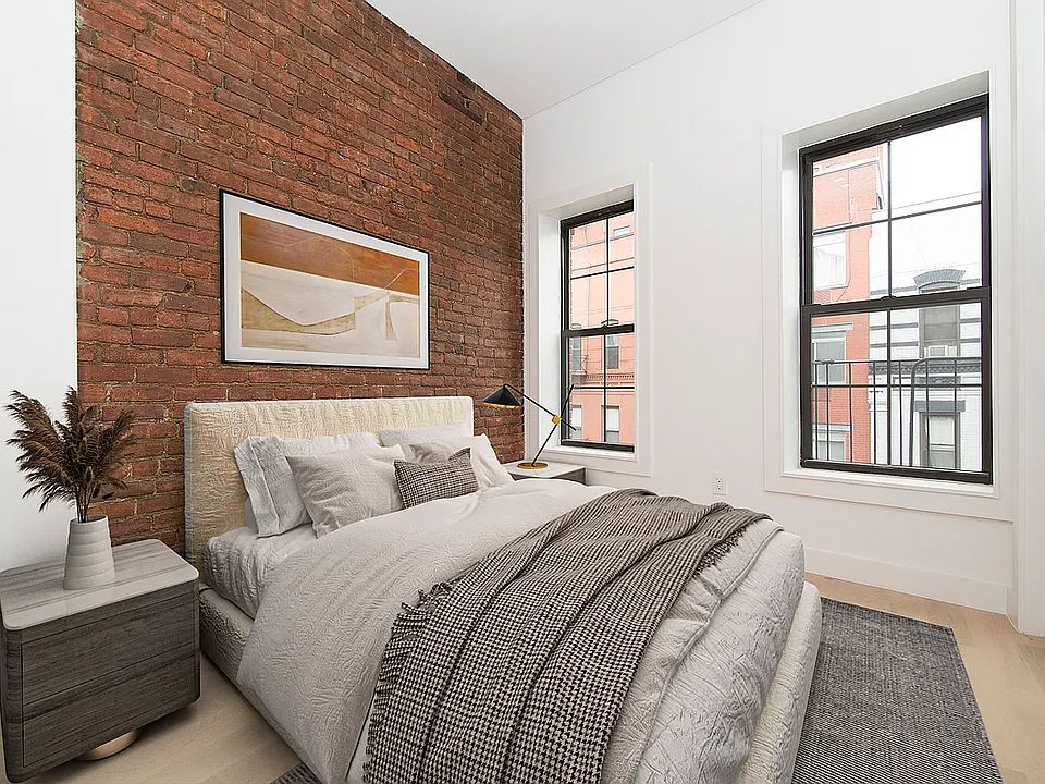 1st image of 26 Prince St #11