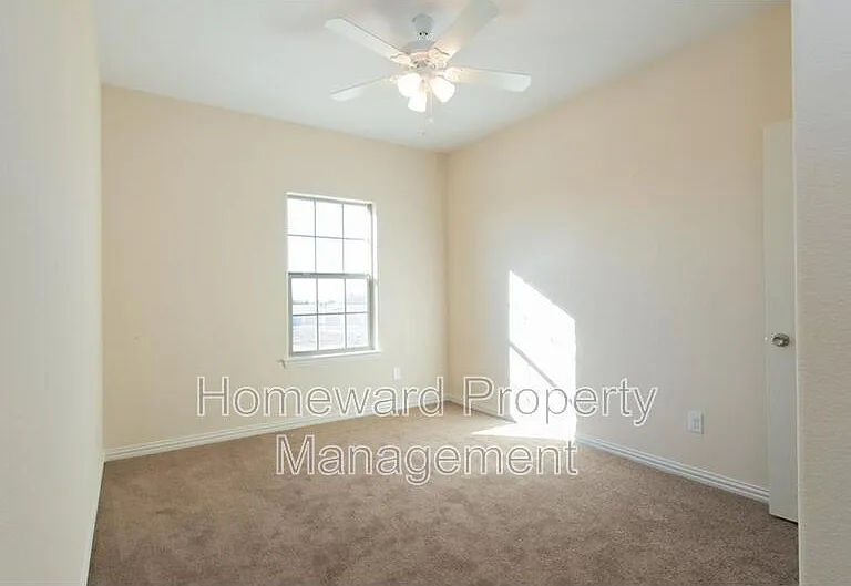 4004 Hanaa Ct — Photo 26