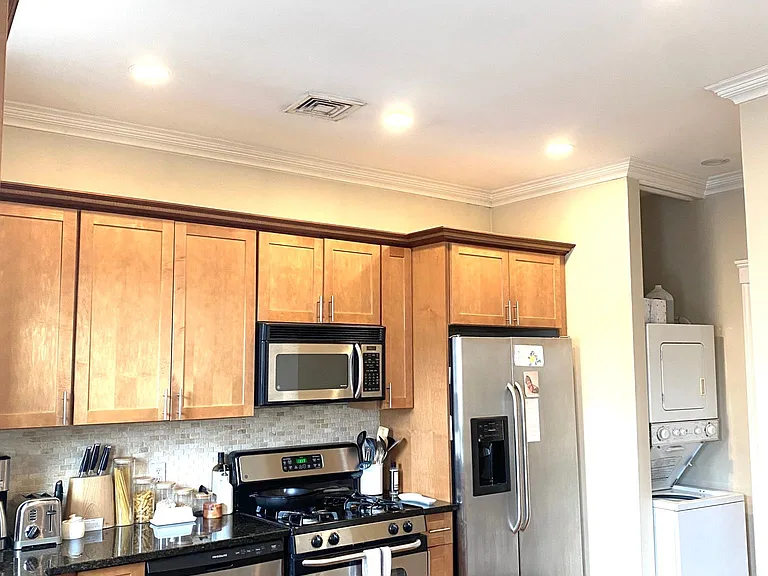 26 Preble St #3 — Photo 5