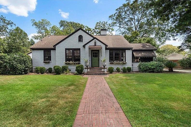 1st image of 1310 Peacock Ave