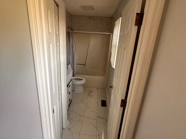 3973 Forest Green Dr, Lexington, KY 40517