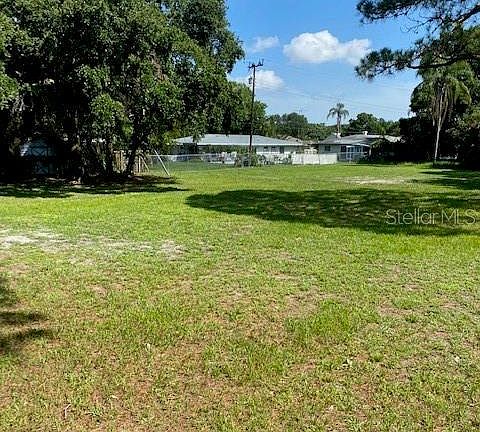 3rd image of 7024 Alderwood Dr
