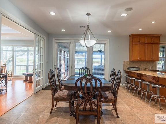 4th image of 35001 Pelican Pointe Dr