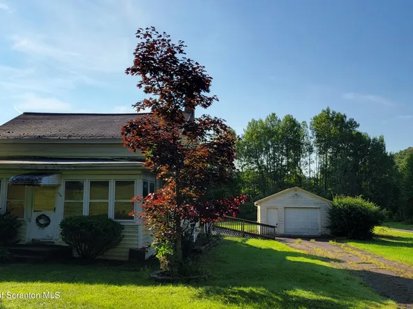 136 Montrose St, New Milford, PA 18834