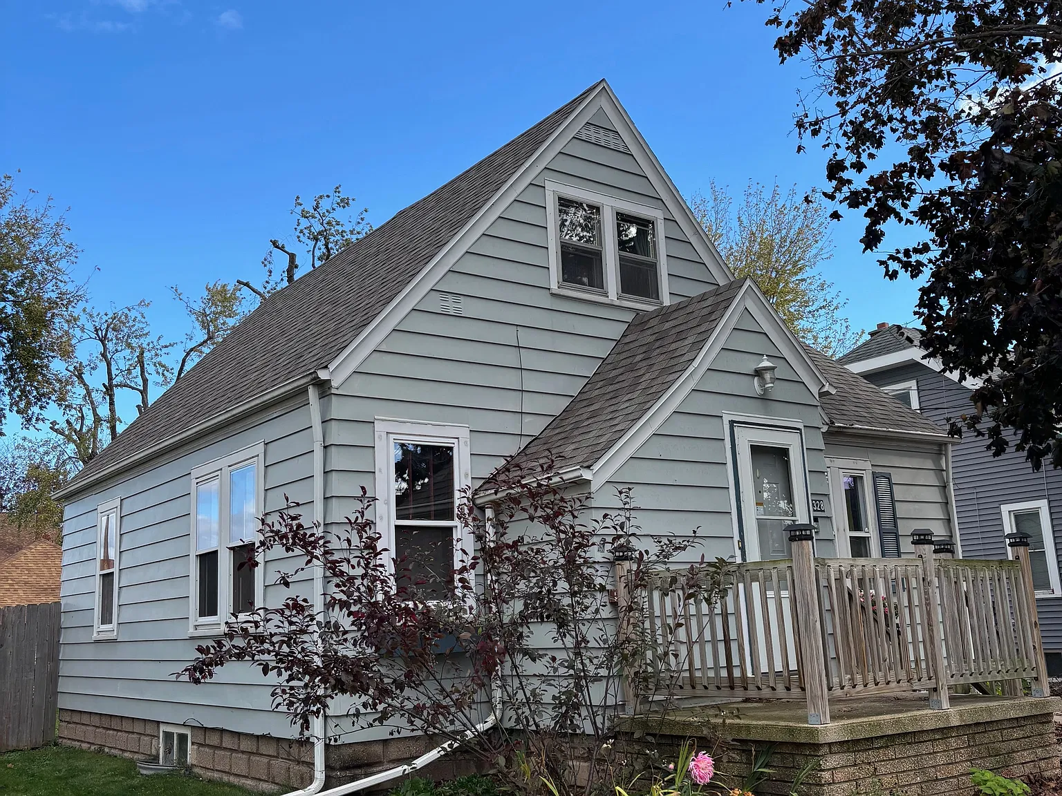 328 Oak Street - 1 — Photo 1