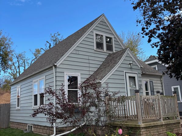 328 Oak St