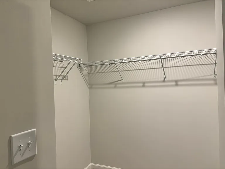 240 Garden Vine 542 Carson — Photo 18