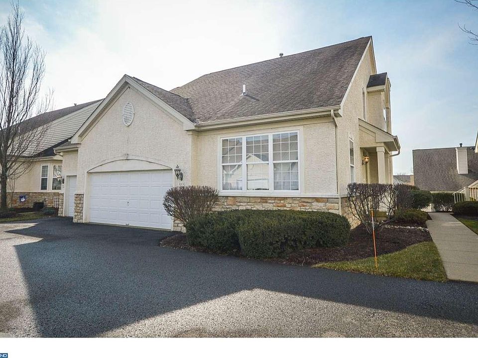 1st image of 303 Eaton Ct #22