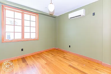 Rented by MySpaceNYC