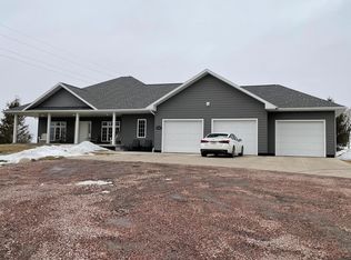 1608 Clark Ave, Creighton, NE 68729