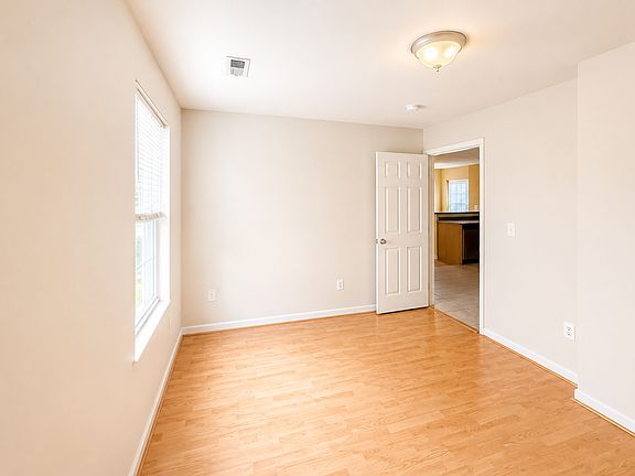 4th image of 734 Park Rd NW APT 104