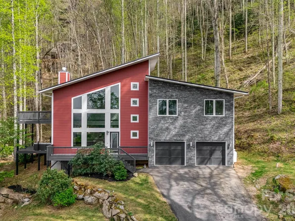35 Chesten Mountain Dr, Asheville, NC 28803