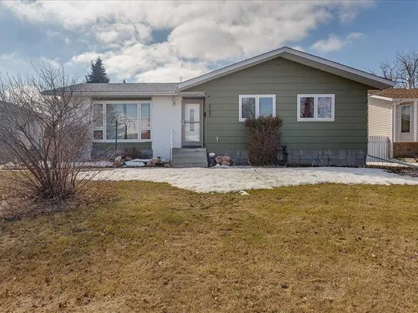 6107 N 57th Ave, Ponoka, AB T4J 1L2