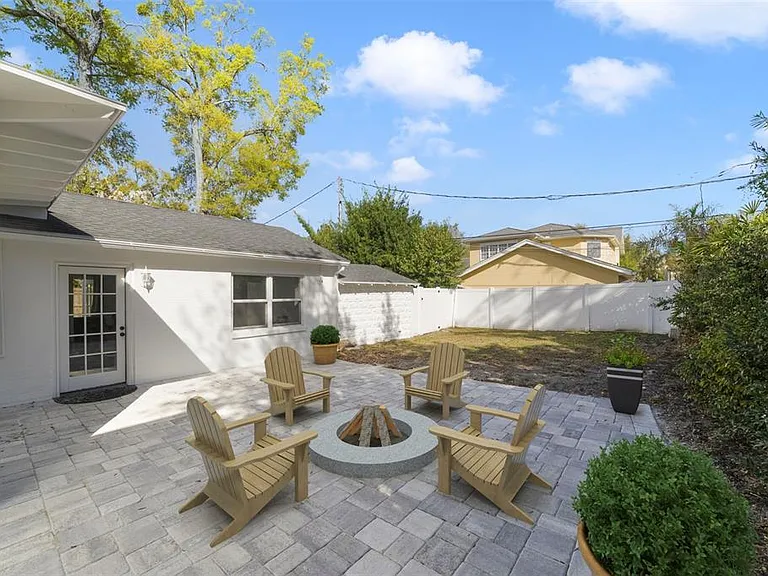515 Florida St — Photo 45